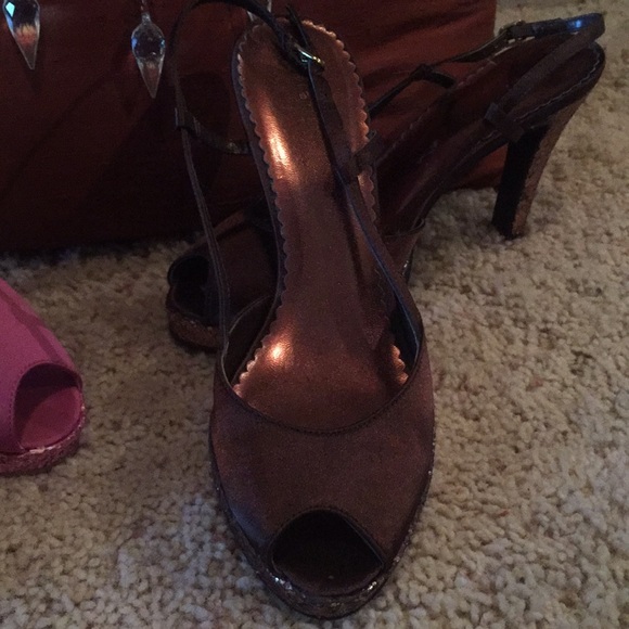 Formal satin pumps in rich butterscotch color. - Picture 2 of 3